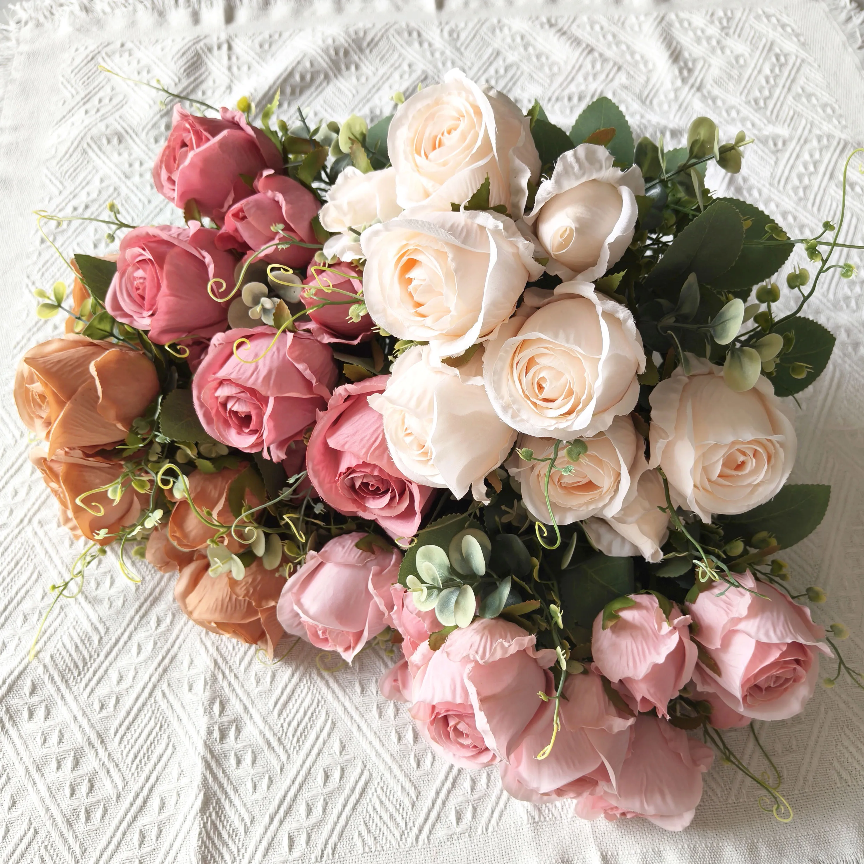 YIWAN Wholesale 9 hand seasonal roses buds Artificial silk Flower Cabbage Roses Wedding Decorative Big bunch of Flower