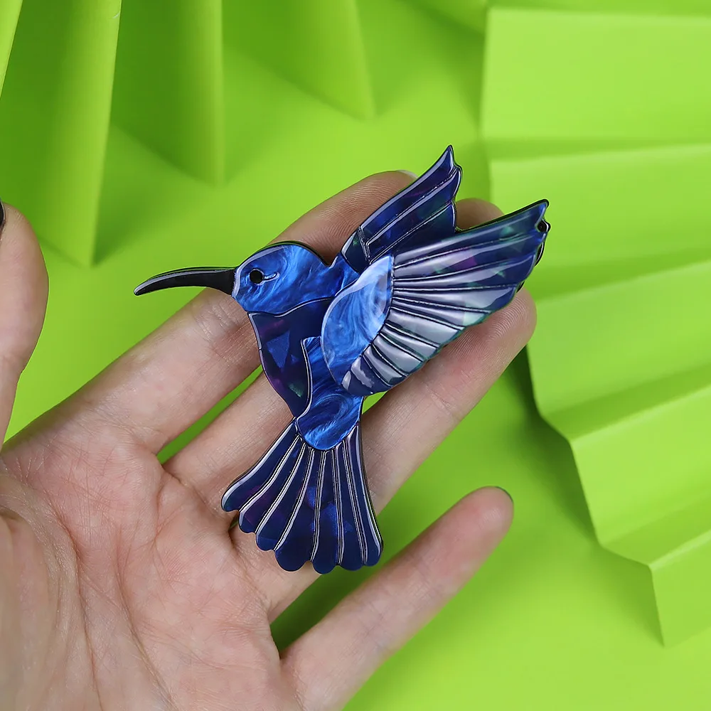 Cross-border handmade fashion acrylic animal brooch hummingbird cartoon pin European and American popular jewelry accessories