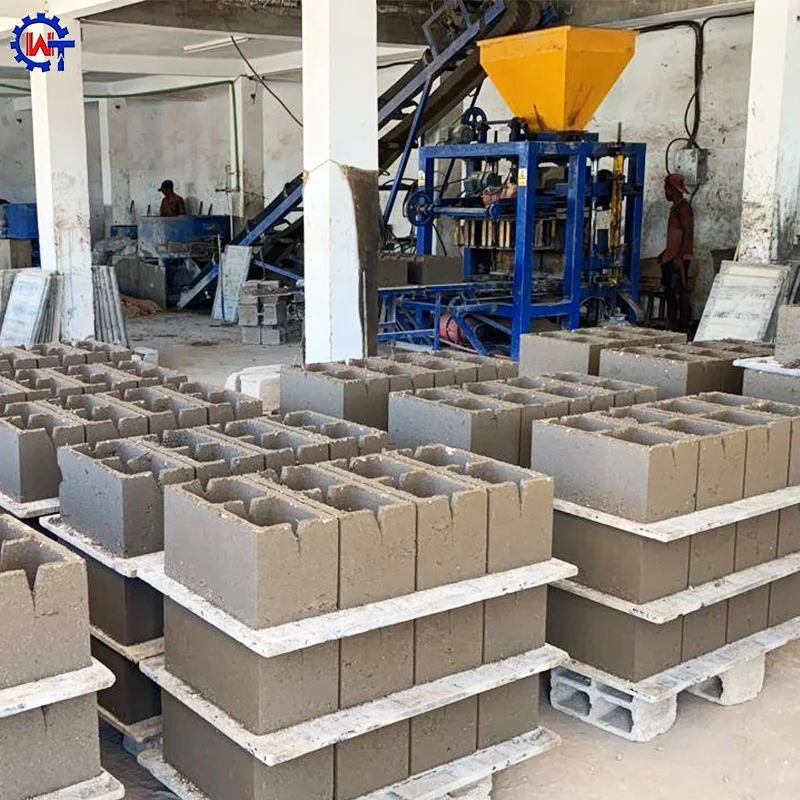 QT4-24 Semi-Automatic Paving Block Making Machine Hollow Cement Brick Creator