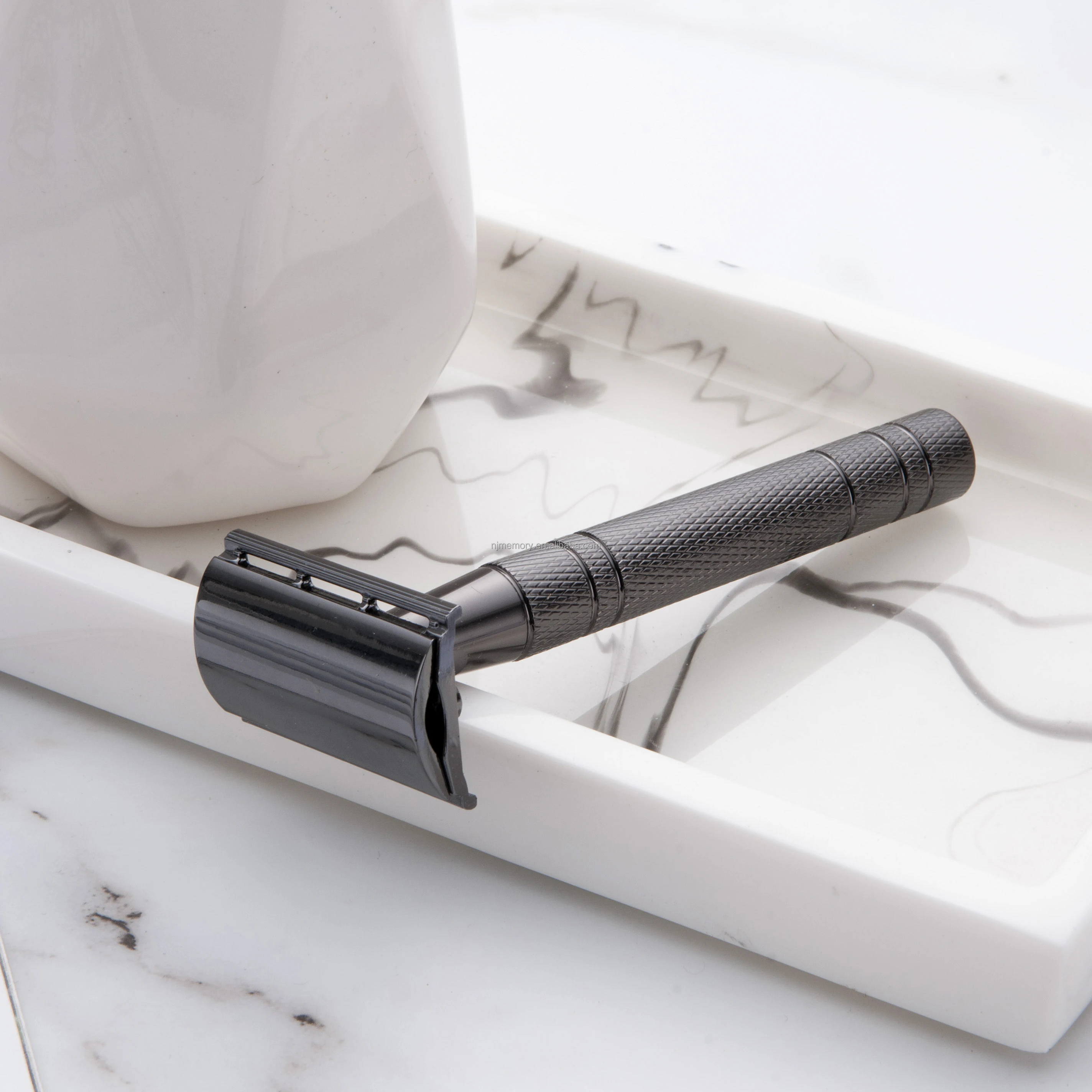 Double Edge Safety cheap Razor Wet Shaving Kit for Men Women with 10 Pieces Platinum Blade