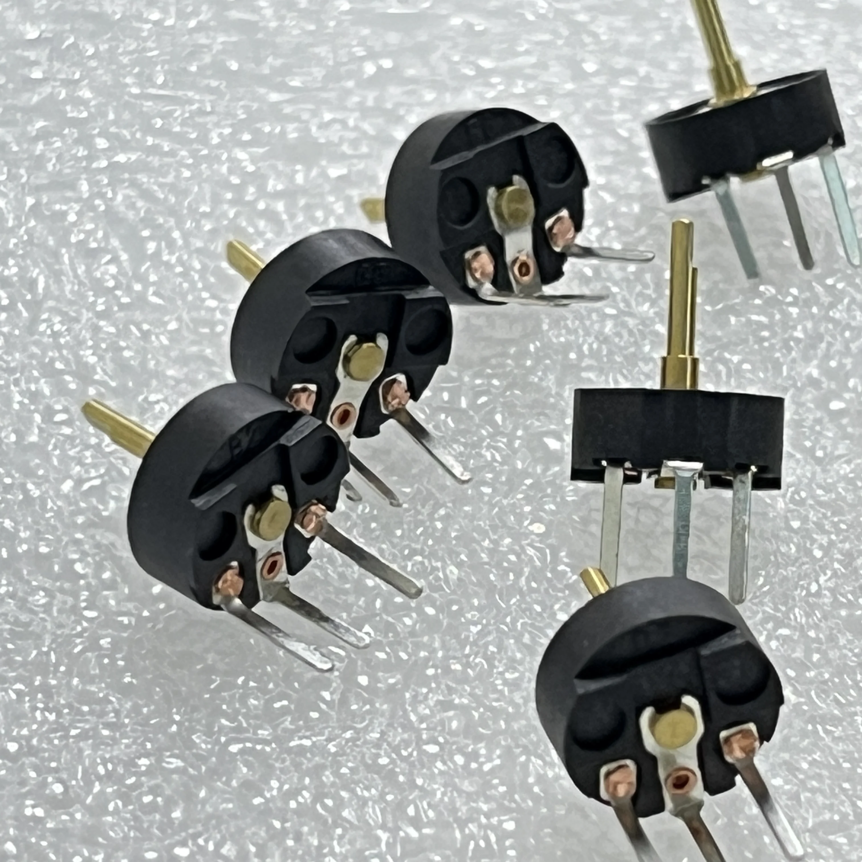 noble XV0711PH-0B5K SENSOR 357 SENSOR PP12SR SENSOR XV09914NPH7.75F0B10K potentiometer