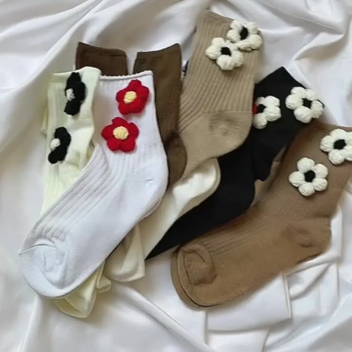 Flower Net Red Ins Wind Womens Knitted Flower Tube Socks Handmade Japanese Personality Trend Jk Socks