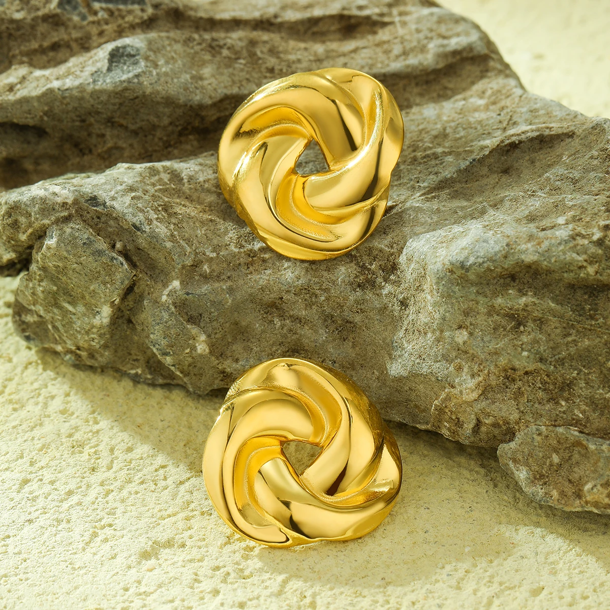 New Autumn French Style Simple Twist 18K Gold Plated Stainless Steel Earrings