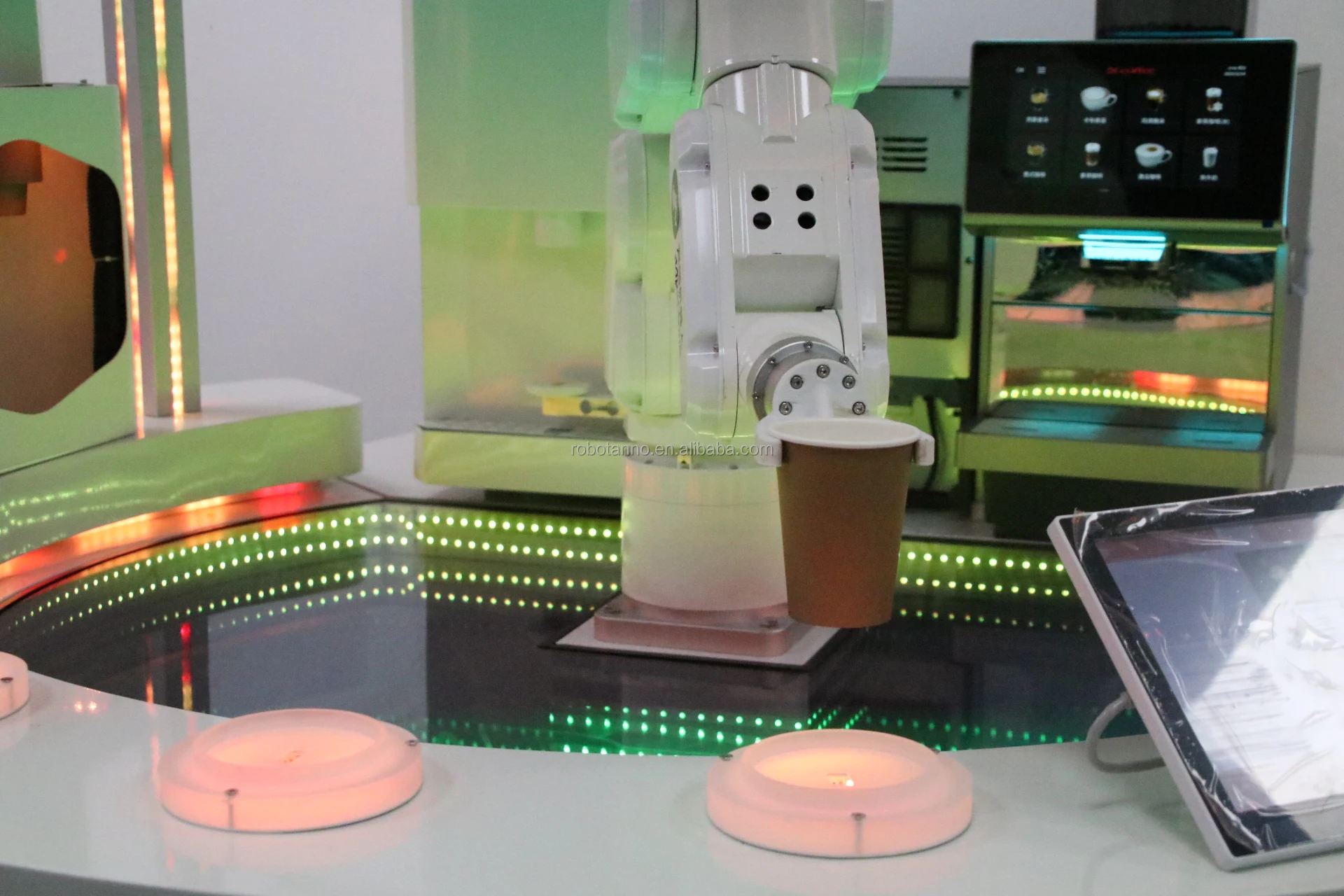 6 Axis Robot Coffee Vending Machine for Business