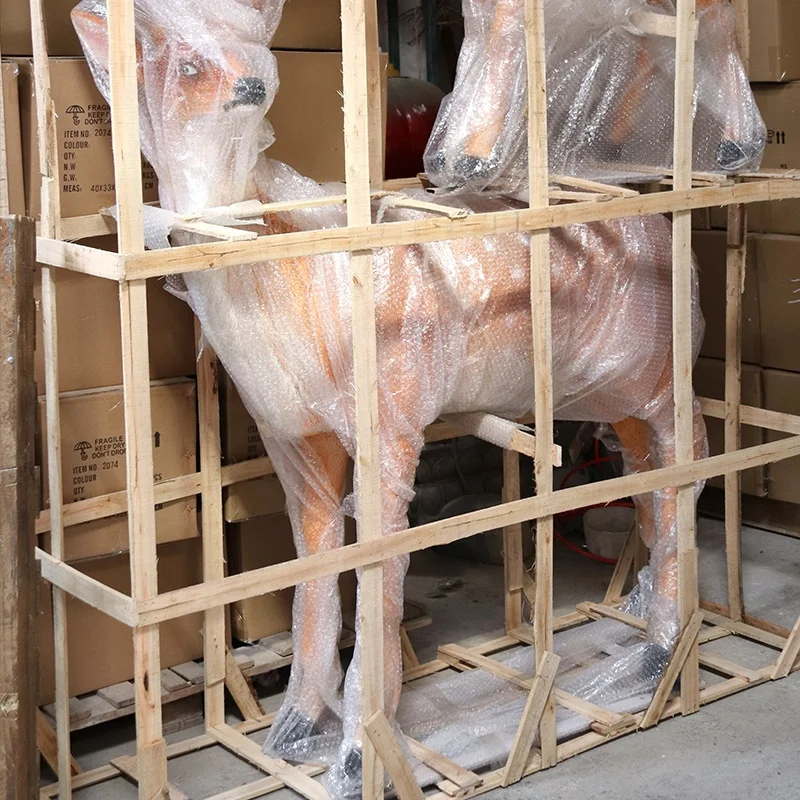 2024 Newest Solar Decorative Garden Street resin fiberglass Outdoor Giant Resin Animal Statue Light Deer Led Night Lamps