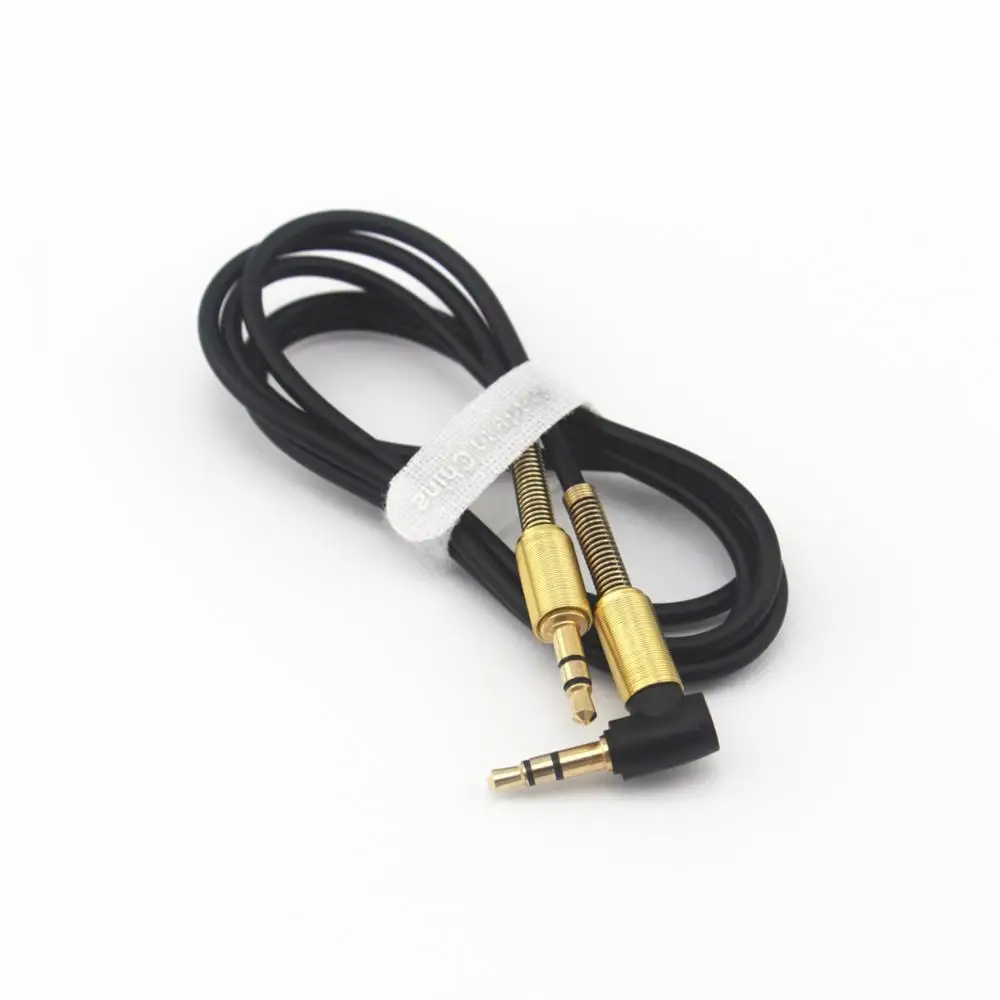 Высокое качество низкая цена 90 градусов 3,5 мм мужчин и мужчин AUX кабель с защиты металла Весна
