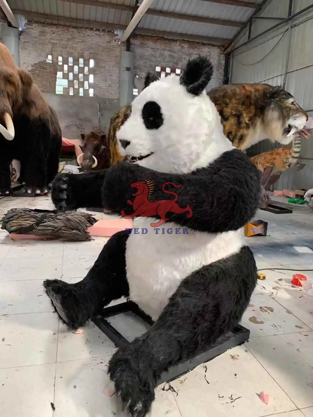 Life Size High Quality Realistic Animatronic Panda Animal