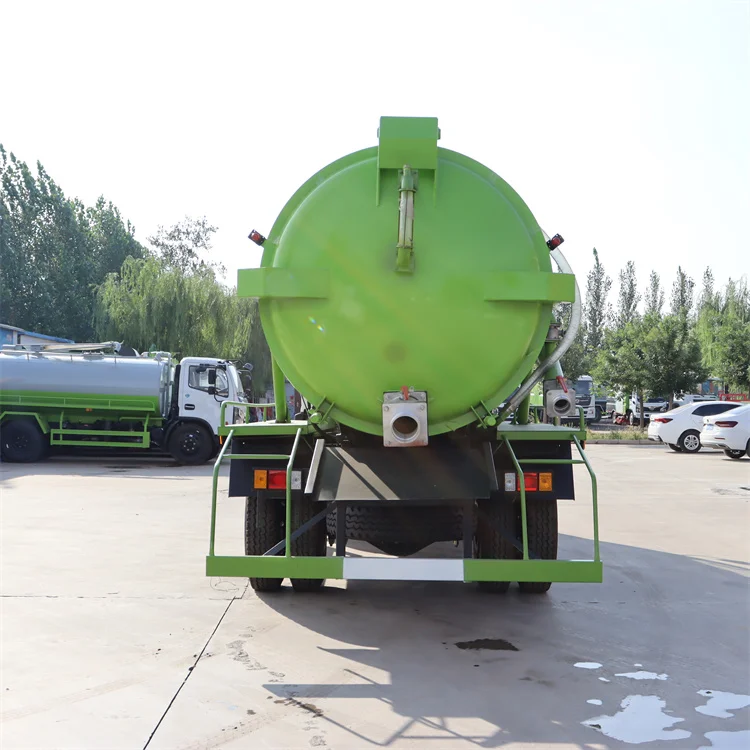The Foton brand sewage pump of a large suction truck has strong power