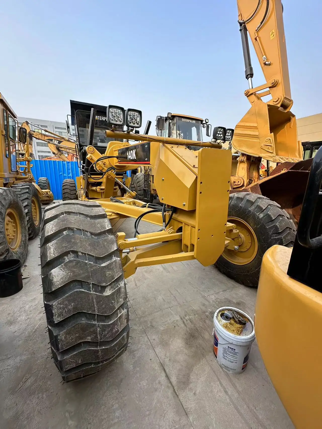 Used Original Japan Caterpillar Excavator 320 Crawler Excavator in Excellent Work Condition Good price second hand car 140K