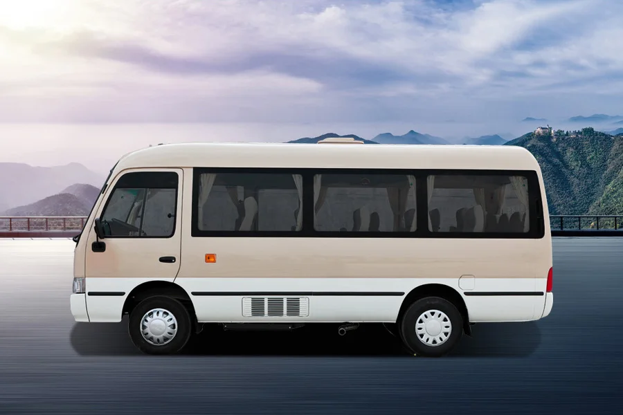 KLQ 6602  HIGER BUS new arrival 6-8m china coach bus