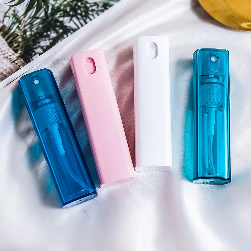 Stock Refillable Portable 10 ml Macaron Color Plastic Spray Bottle Small Mouth