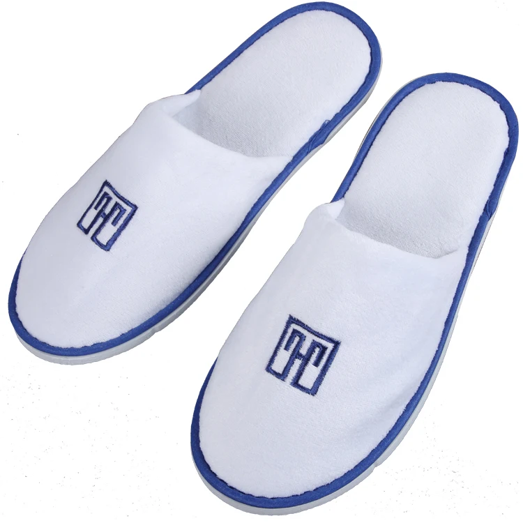 One Time Use Make Customized Logo Coral Velvet Coral Fleece Hotel Unisex White Disposable Hotel Slippers Wholesaler