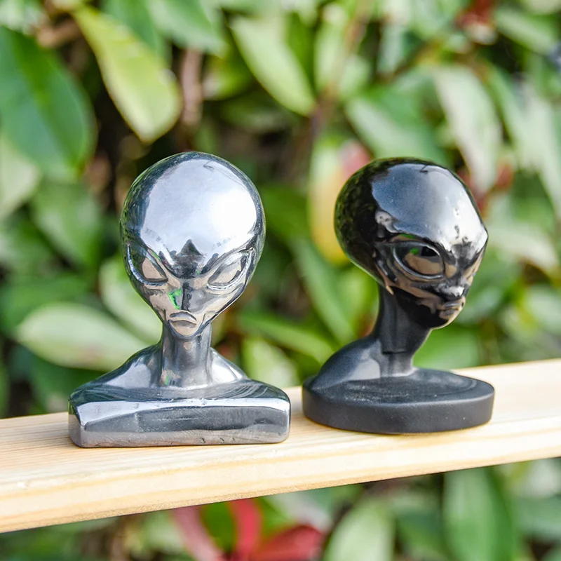 Hot Sale Hand Carved Folk Crafts Crystal Alien Carving Obsidian Alien Skulls