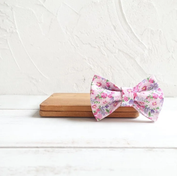 Cute bowtie cat collar personalized name floral lightweight cat safety collar bowties durable high quality soft cat collar bell