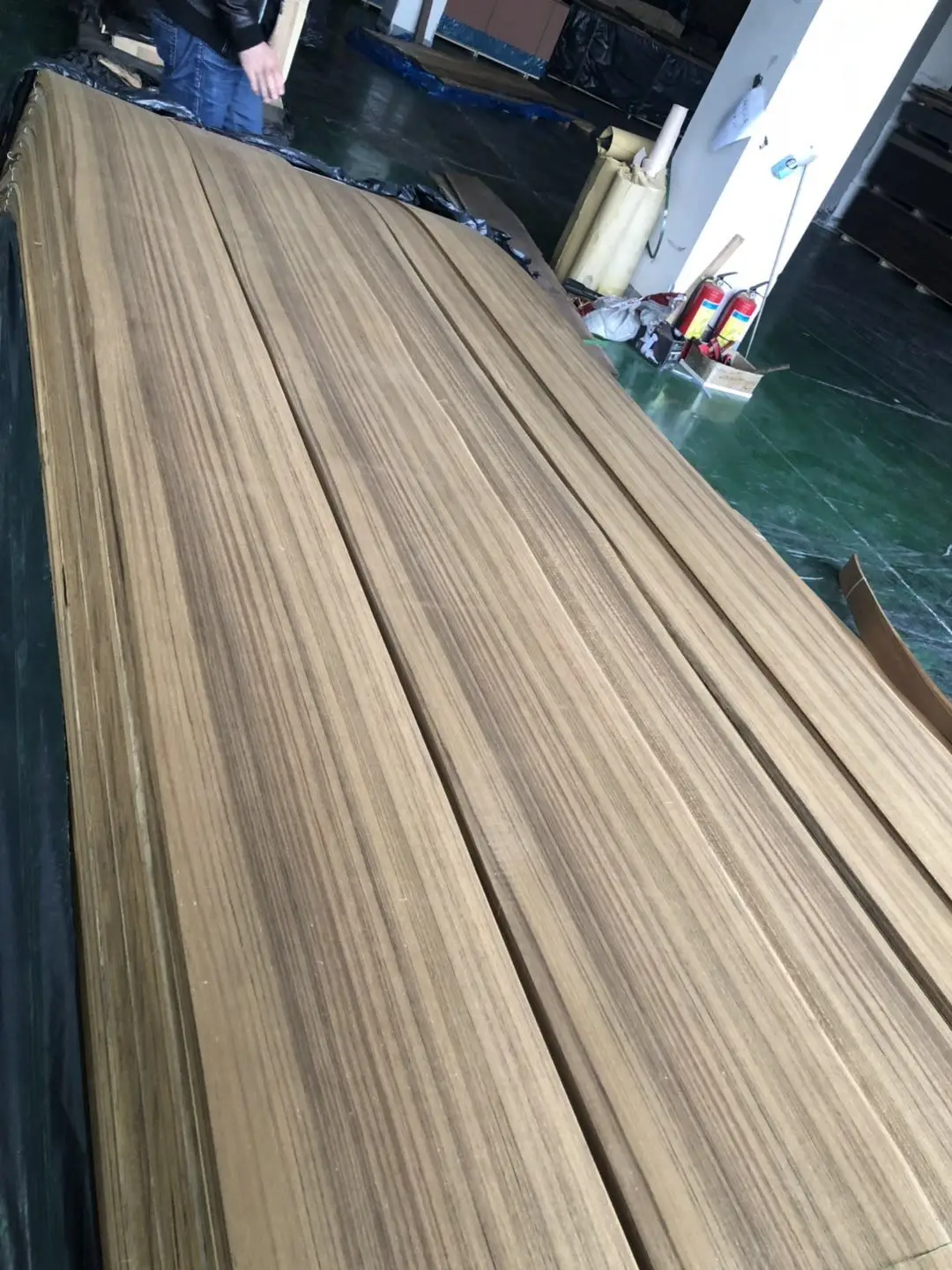 Factory Supply Sliced Natural Wood Veneer Sheet Quarter Cut Burma Teak Veneer for Wall Panel Furniture