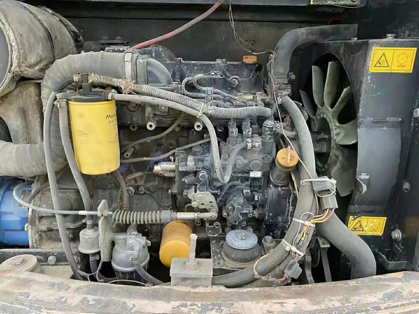 Second hand 6ton doosan excavator in dubai used doosan excavator DX60 DX60-9 DX60E DX60R DX60W DH60-7