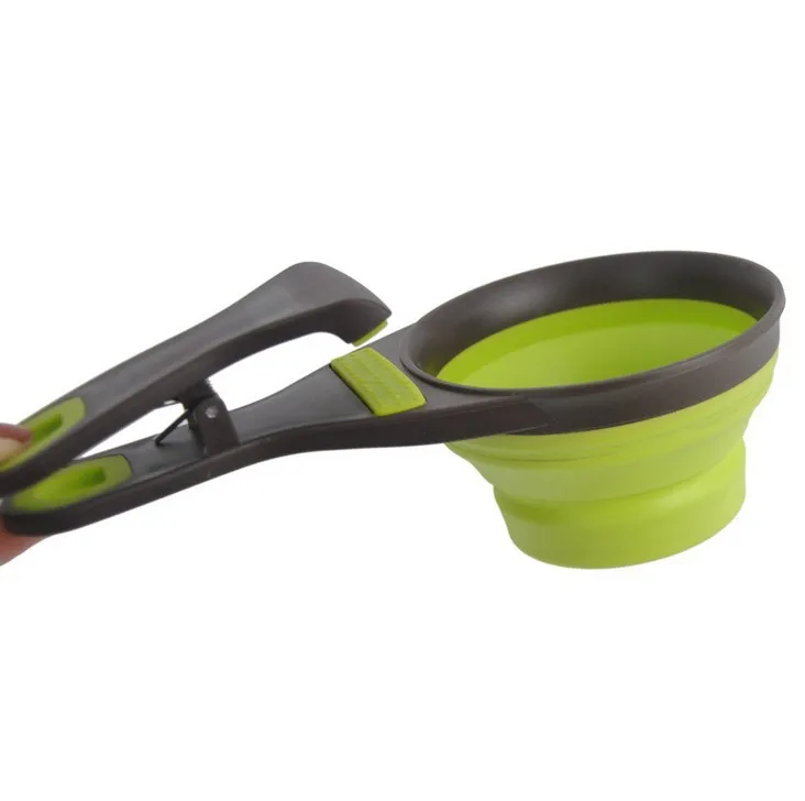 Multi-function sealing clip dog cat folded food scoop spoon pet bowls feeders