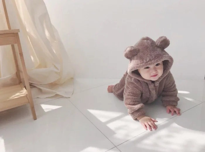 Ivy70133B Spring new year cotton baby girl print romper jumpsuit with hats kids cute bear clothing