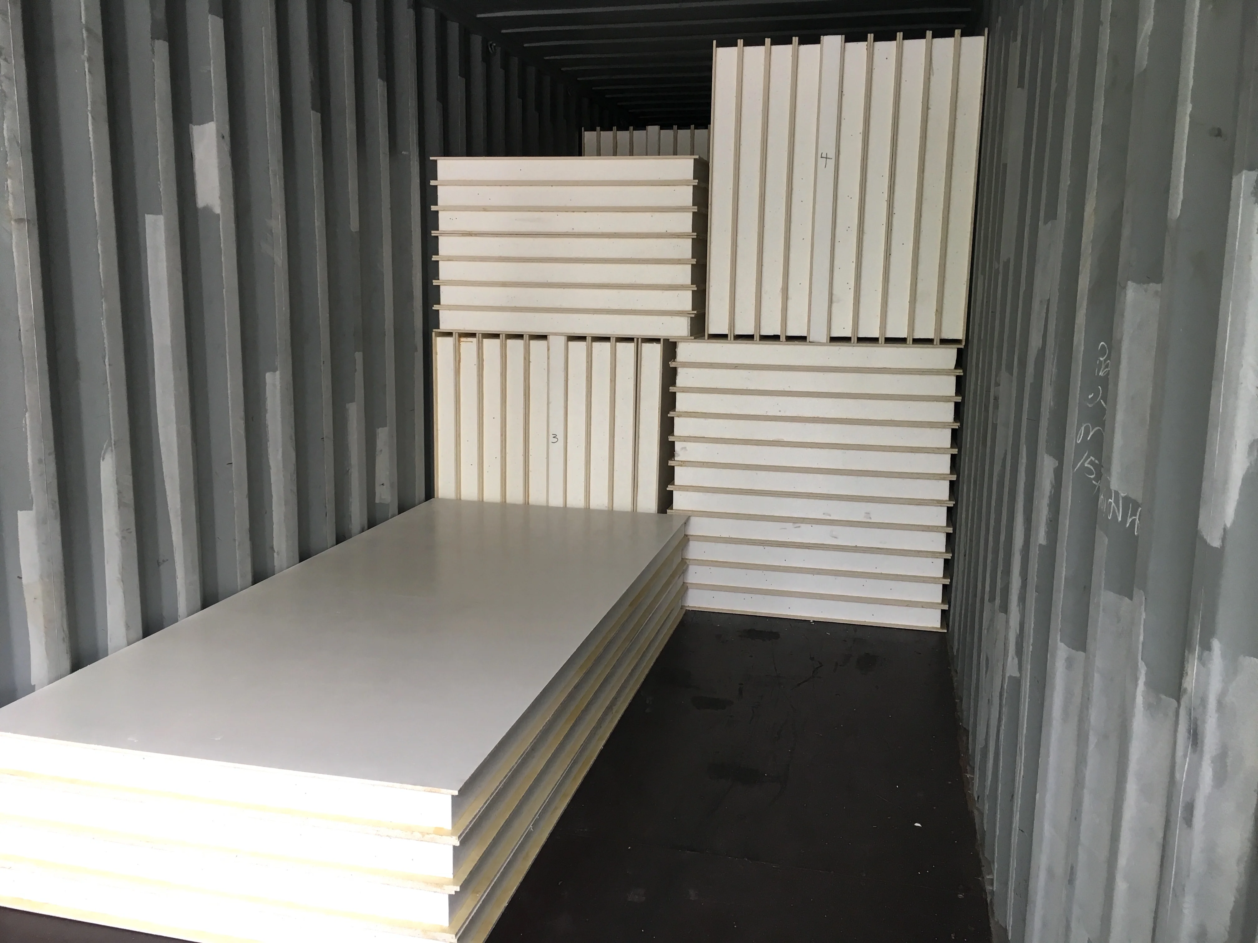 SWISSIWS Lightweight FPB Load Bearing Cement Sandwich Wall Panels