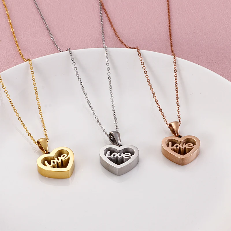 Fashion stainless wholesale collarbone necklaces love heart pendant necklace gold plated for couples