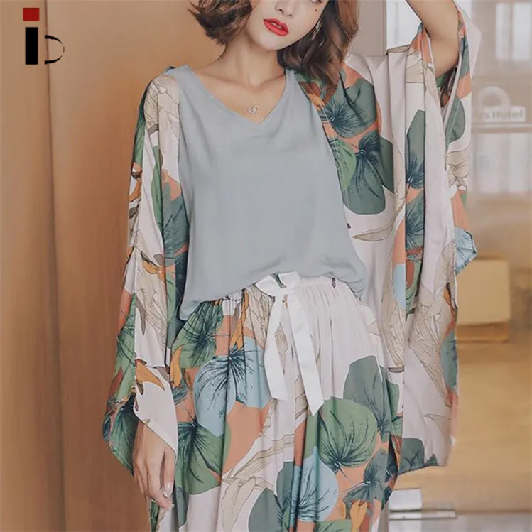 Женский хлопковый пижамный комплект из четырех предметов