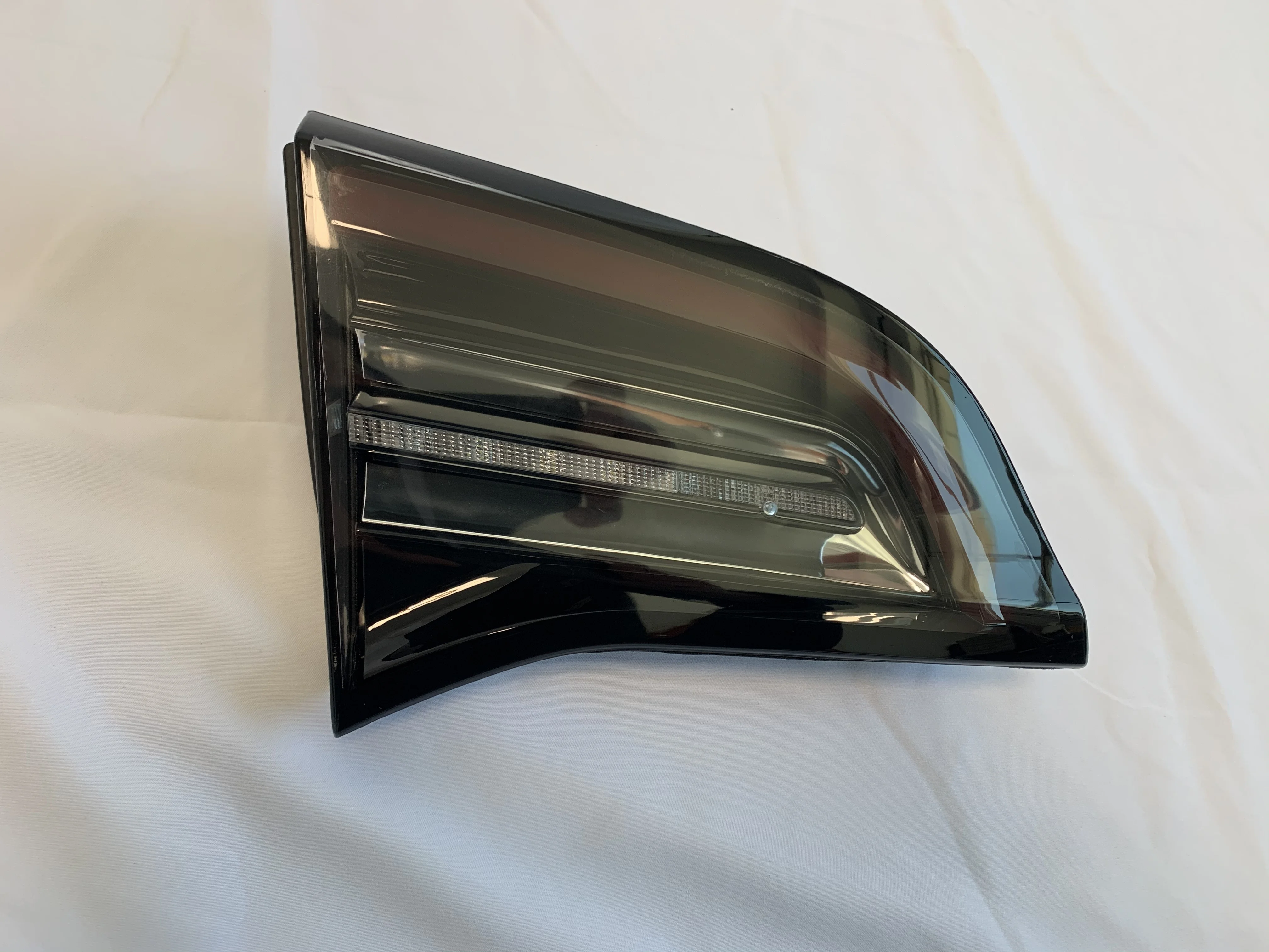 1077401-00-F 1077402-00-F Pro High Quality Aftermarket Model 3 Rear Lamp For Tesla Model 3 2020 2021