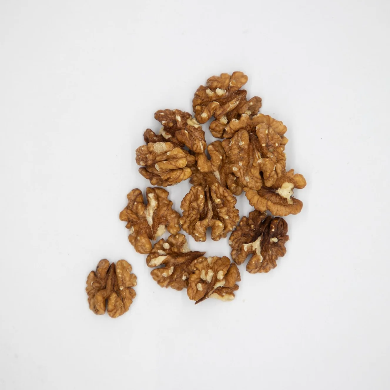 Healthy snack top grade organic walnut kernels peeled walnuts nuts in bulk from Uzbekistan manufacturer