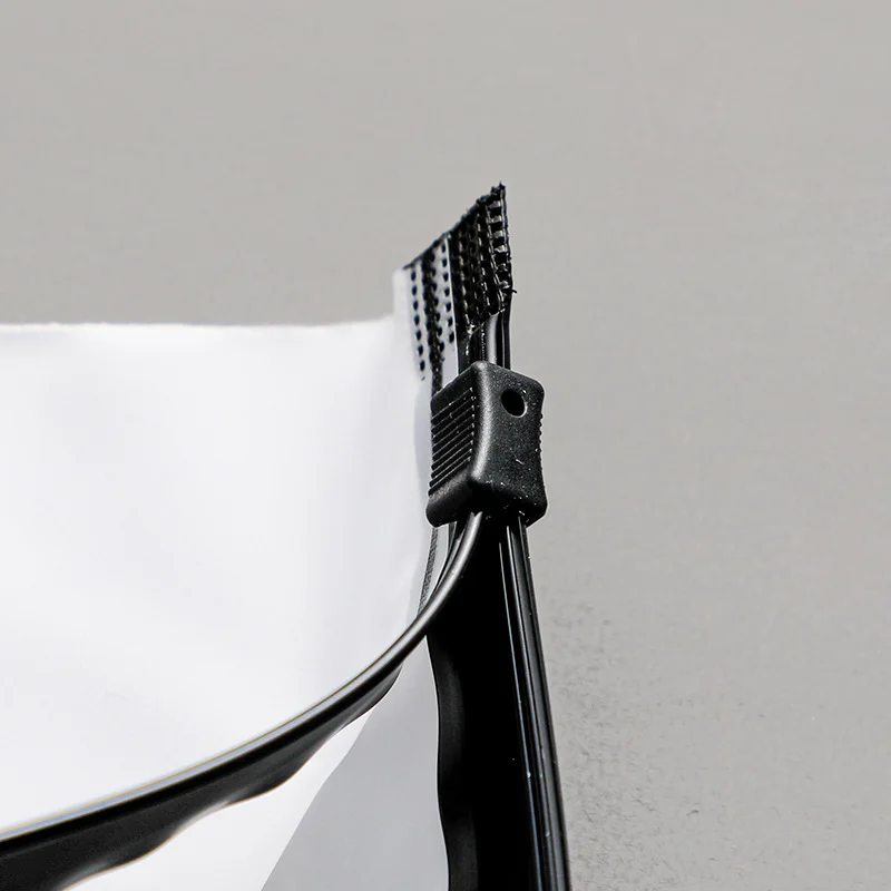 Custom High Quality Cosmetic Waterproof Clothes Packaging T Shirt Zip Lock Forested Zipper Bag For Clothes Sock With Logo