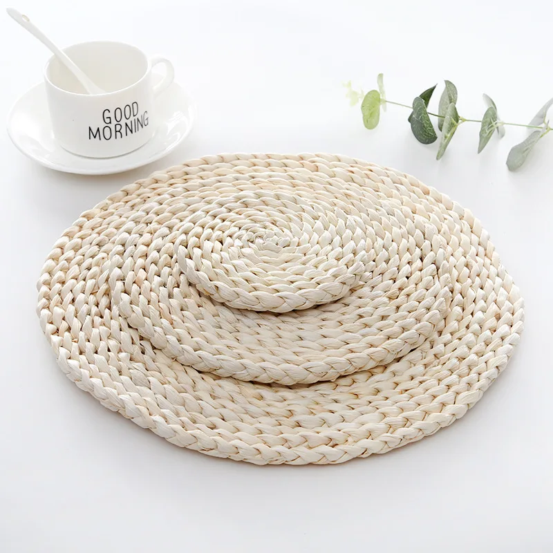 Japanese Style Eco-Friendly Woven Rattan Place mats Round Braided Straw Placemats Table Mats and coasters