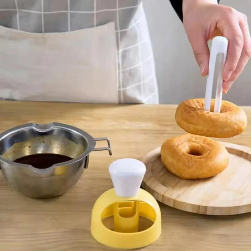 Creative Kitchen Accessories Gadgets Donut Mold Cutter Food Desserts Maker Kitchen Cooking Decorating Tools