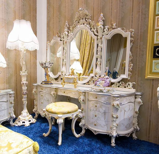 Luxury antique Italian king silver rococo bed furniture for palace and villa