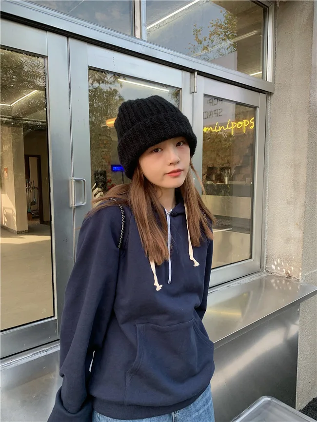 Wholesale High Quality Daily Warm Winter Hat For Man and Woman Classic Acrylic Blank Custom Logo Knit Cuff Beanie