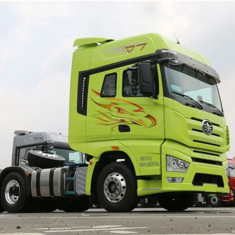 
High Top Large Half Flat Floor Cab Faw J7 New Tractor Truck With 500L+500L Fuel Tank 