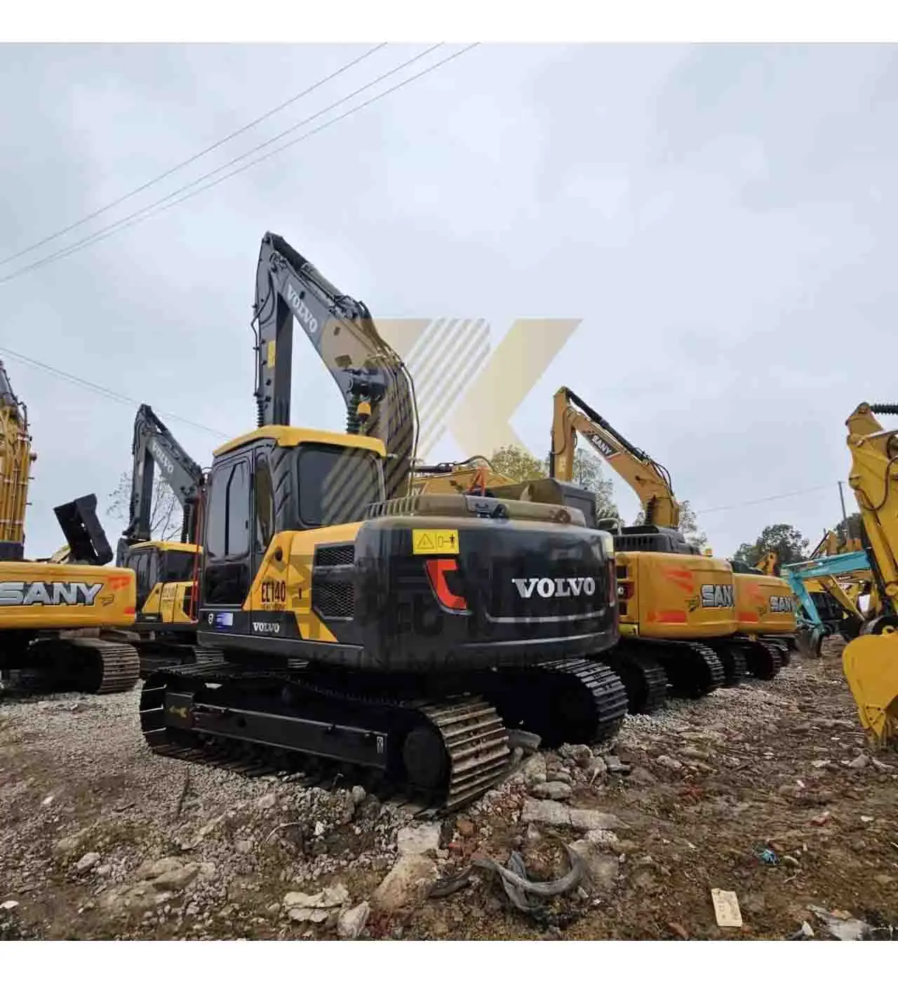 Подержанный экскаватор Volvo Ec140 с отличным состоянием в продаже. Б/у Экскаватор строительная техника
