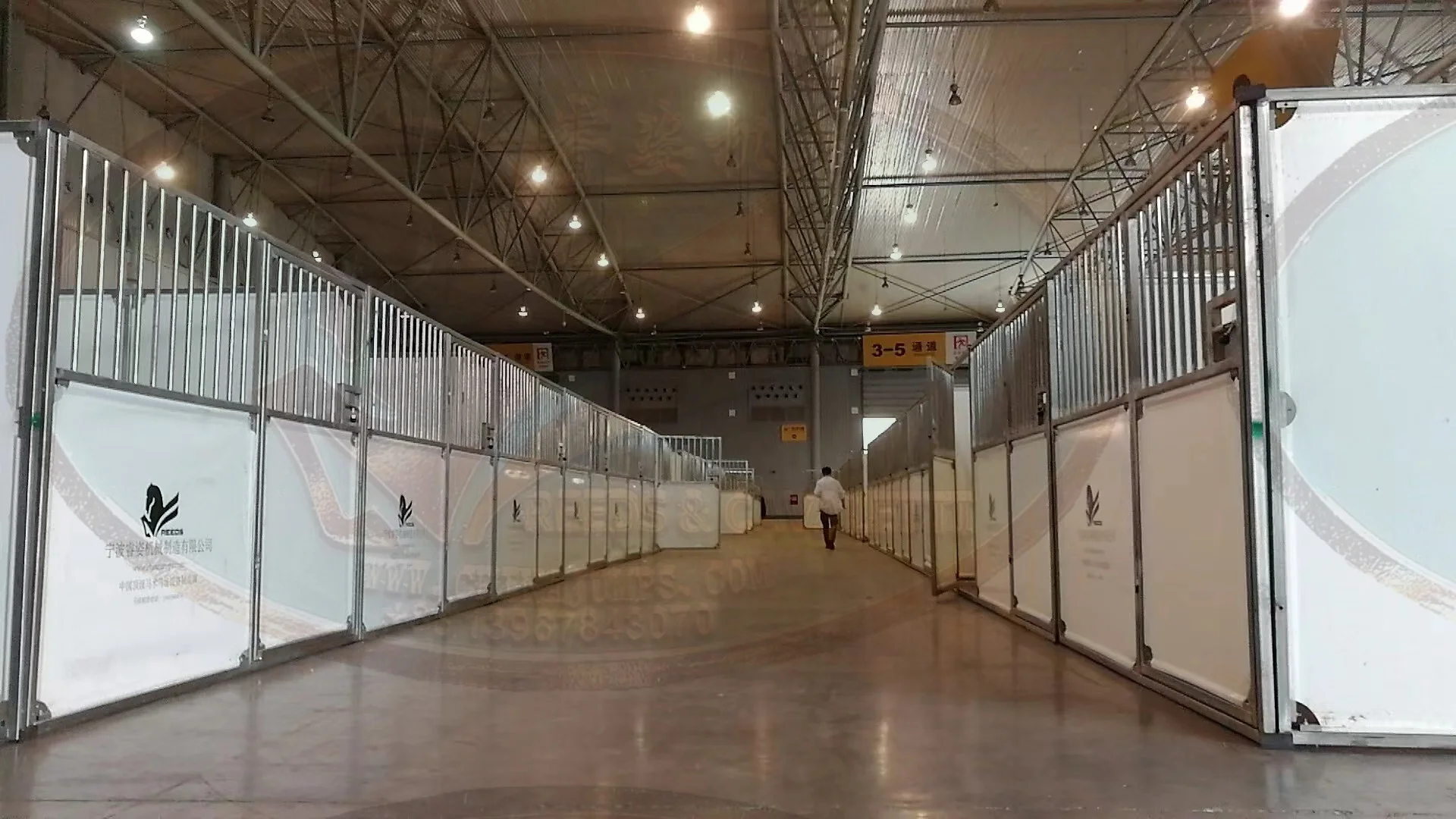 Portable Horse Stable Outdoor boxesTemporary Stable HDG steel PVC