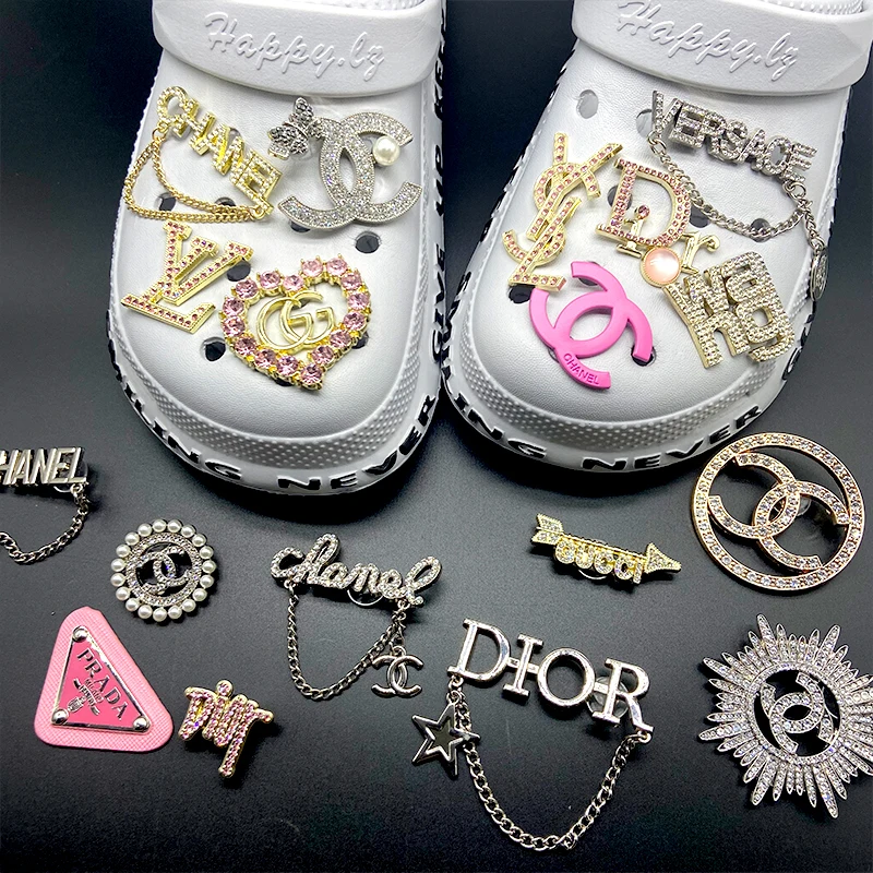 Wholesale Bling Croc Charms Luxury Metal Designer Charms  Diamond Shoe Charms Decoration