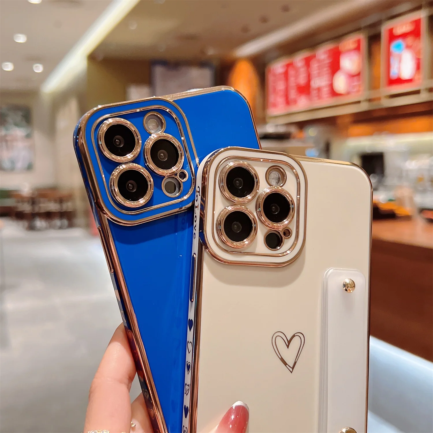Модный женский чехол для телефона с сердечками девушек iphone 12 13 14 pro max Plus гальванический мягкий из ТПУ ремешком на запястье
