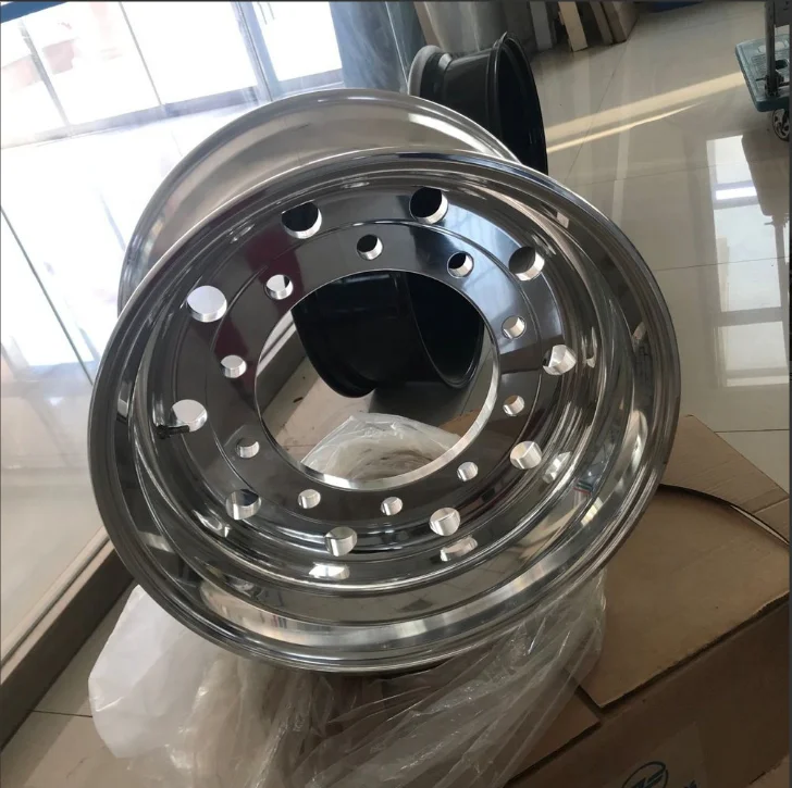 17.5*6.0 Professional factory manufacturing alloy wheel for bus truck and truck wheel chrome rims made in China