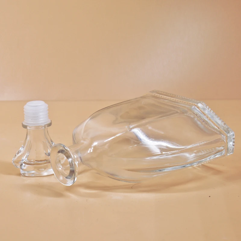 High grade 330ml high white unique shaped XO bottle whisky glass bottle brandy bottle with cork