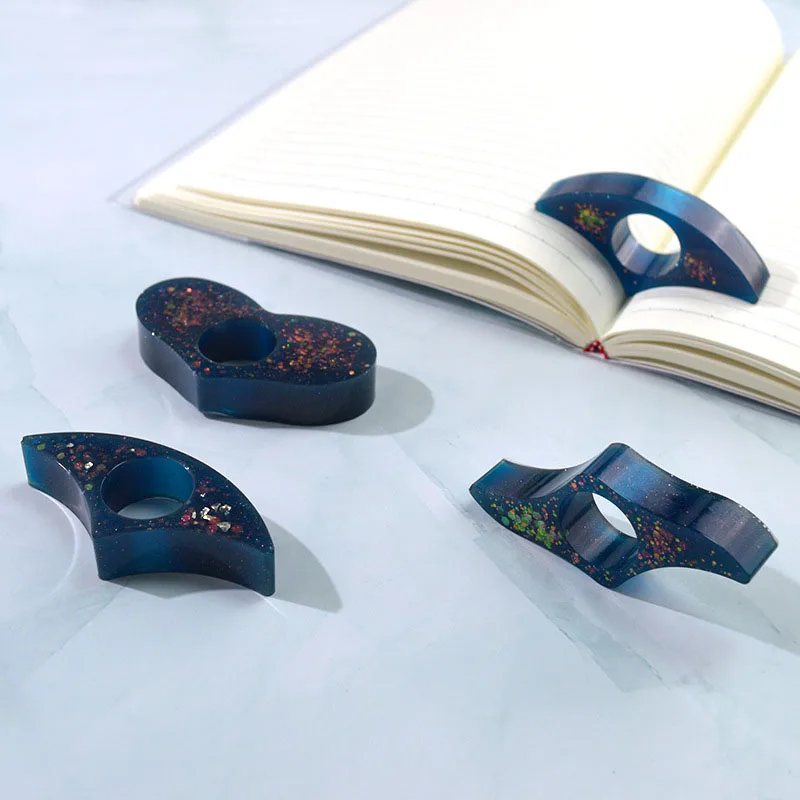 Hot Sale DIY Book Page Holder Silicone Resin Mold Handmade Thumb Bookmark Resin Mold For Book Lovers
