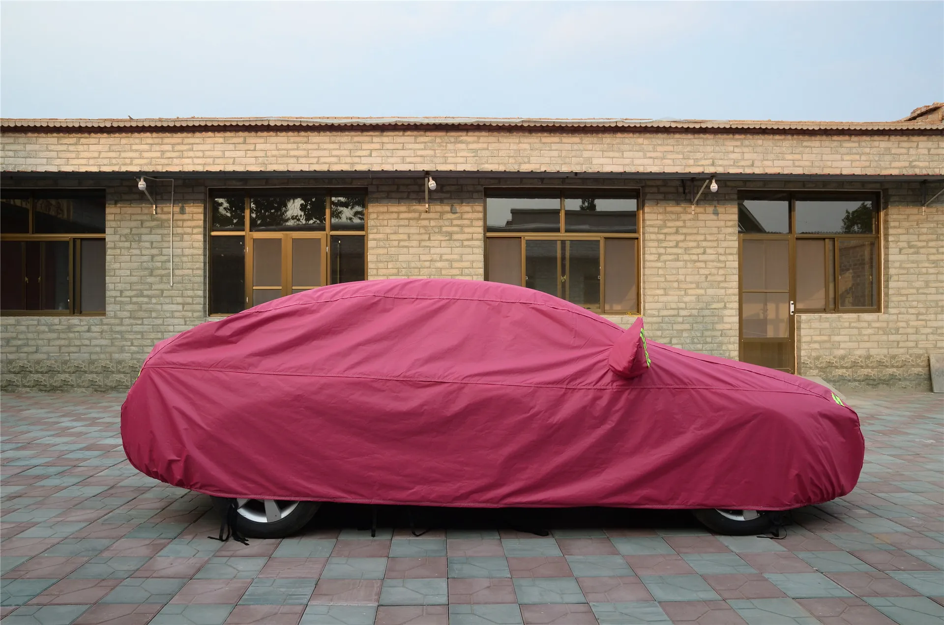 New Design Waterproof Dustproof UV Protection Durable Foldable Universal Car Cover
