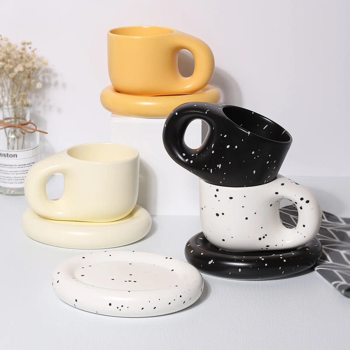 Hot Selling Big Handle Breakfast Coffee Cup Fat Ceramic Mug chubby coffee mug