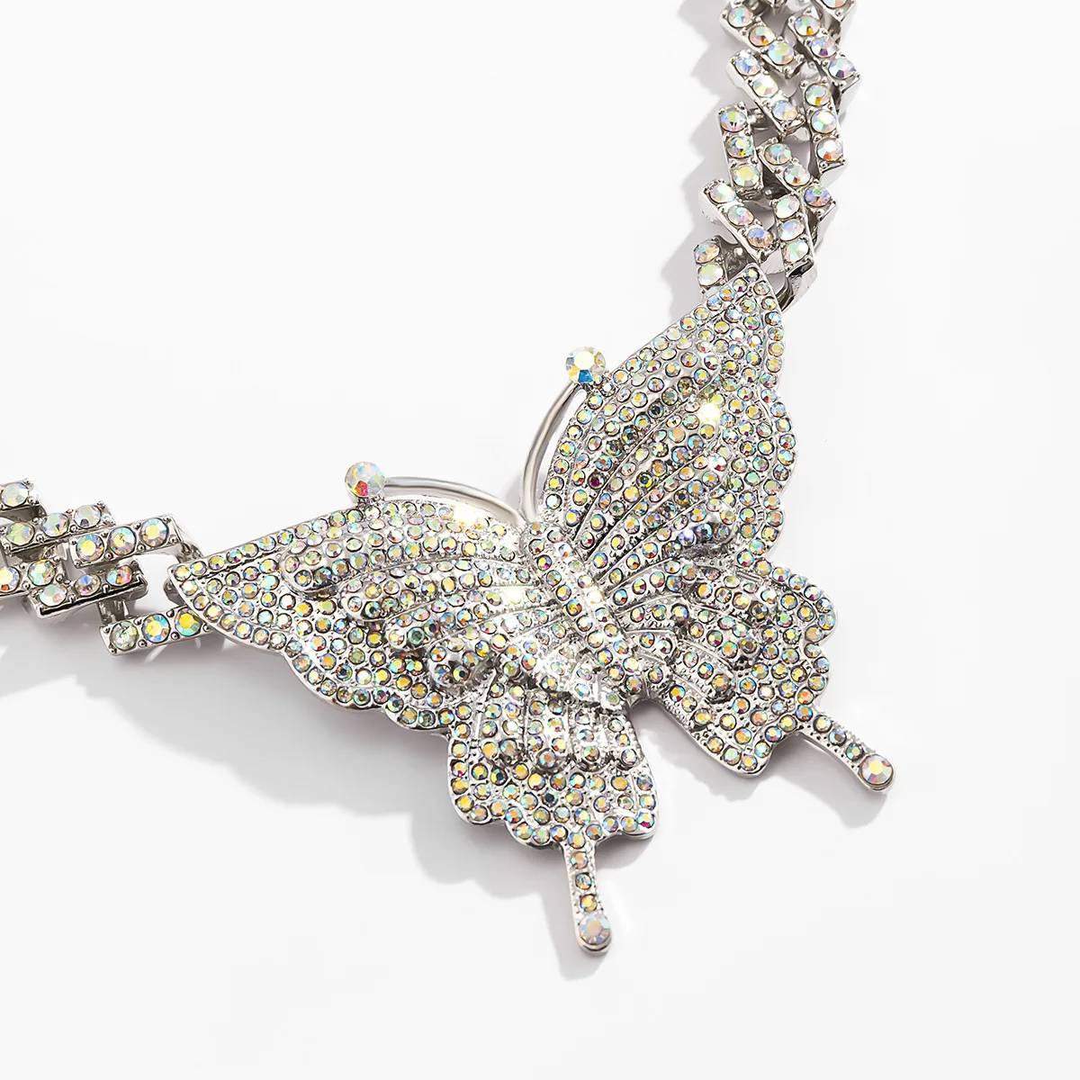 Butterfly Necklace Luxury Rhinestone Full Diamond Cuban Link Chain Hip Hop Chain Girls Fashion Jewelry Charm Choker