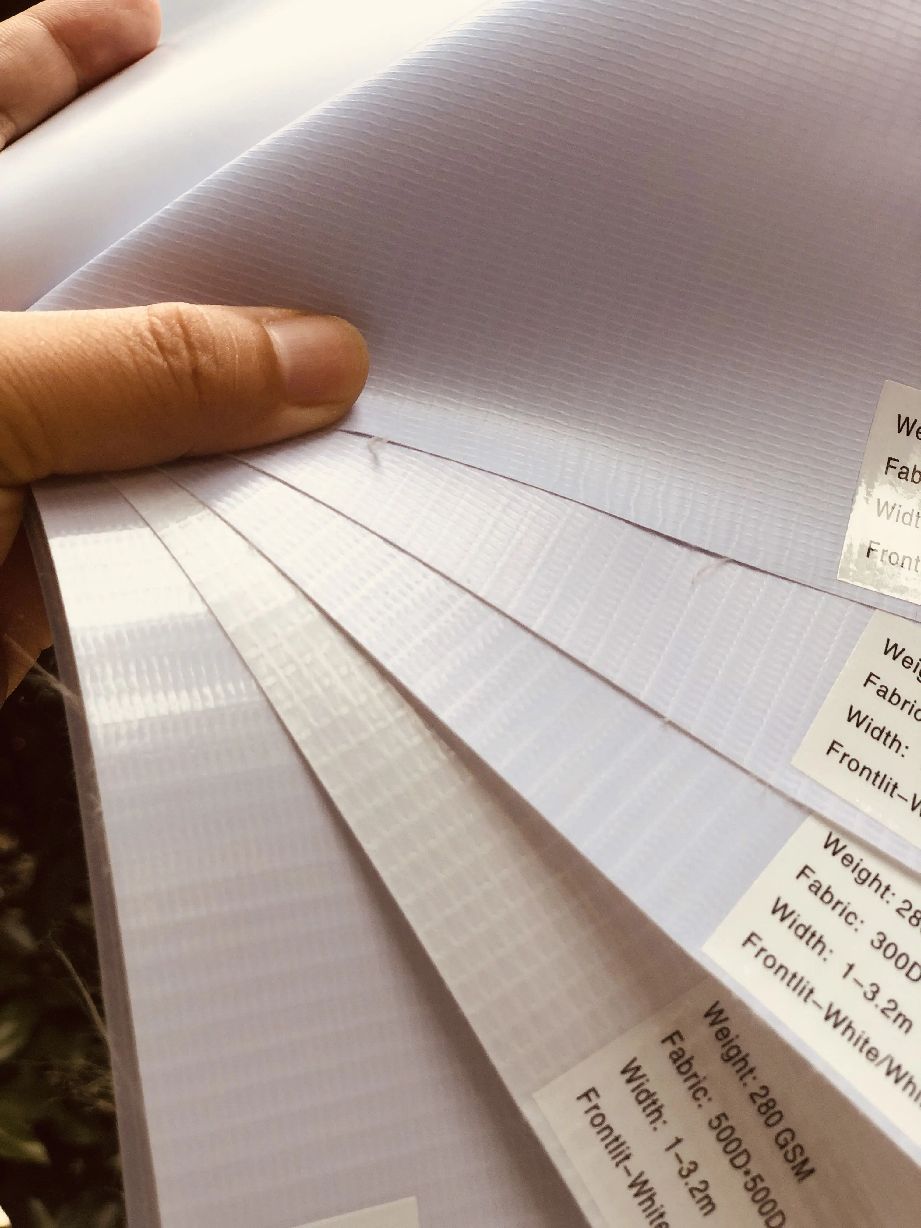 Outdoor Canvas Vinyl Banner Roll 240g 280g 320g 340g 440g 510g Advertising Flex Banner Printing Materials PVC Fronlit Banner