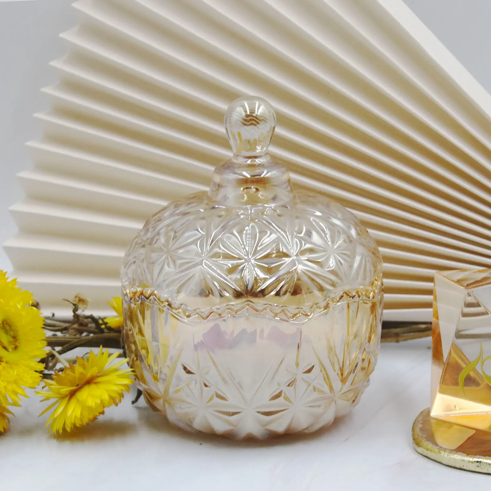 New Season Luxury Custom Logo  Artificial Designed Soy Wax Aromatherapy Scented Candles with Lid Metaphysical Gifts for Lovers