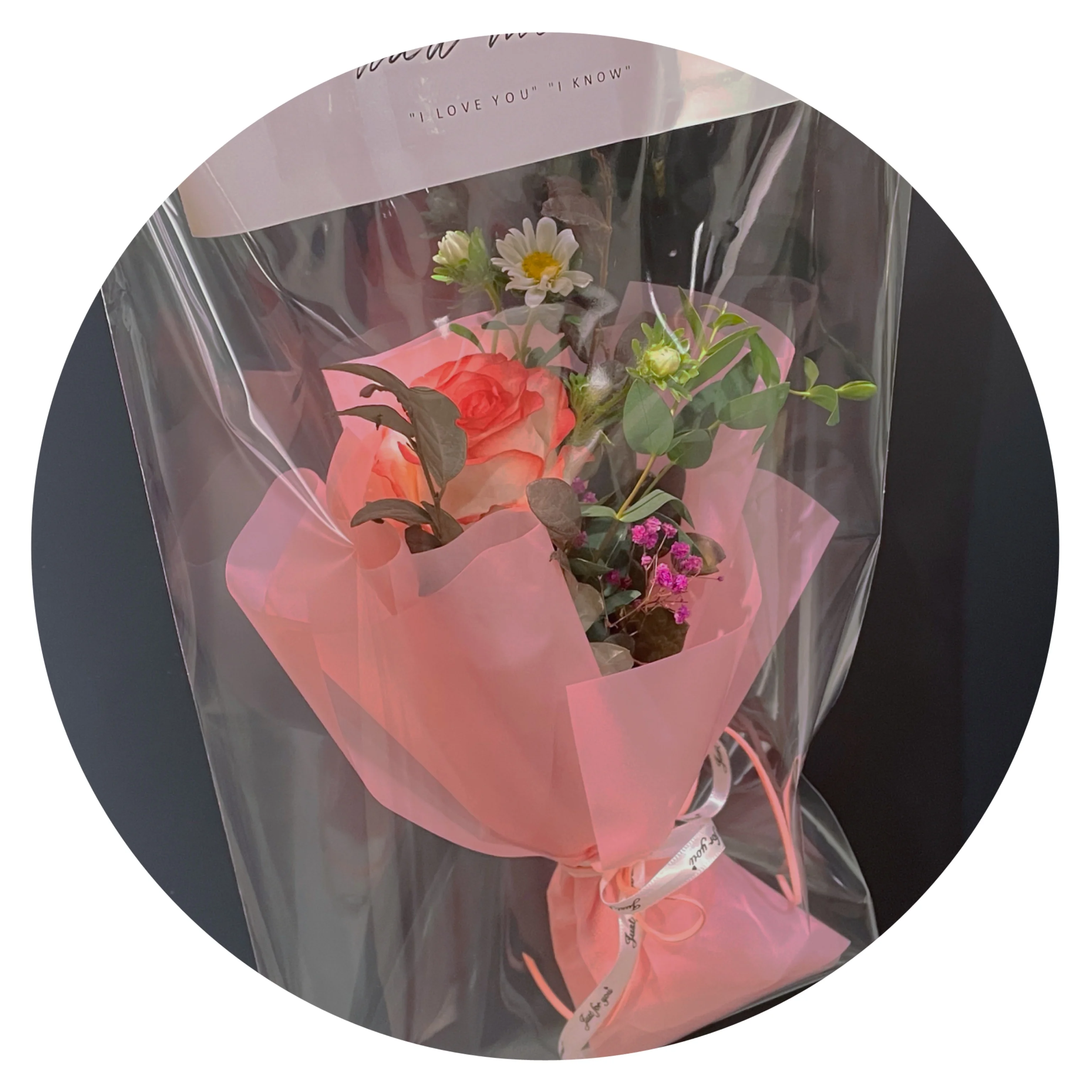 Yuhuiting Flower the Mini Bouquet with the gift bag