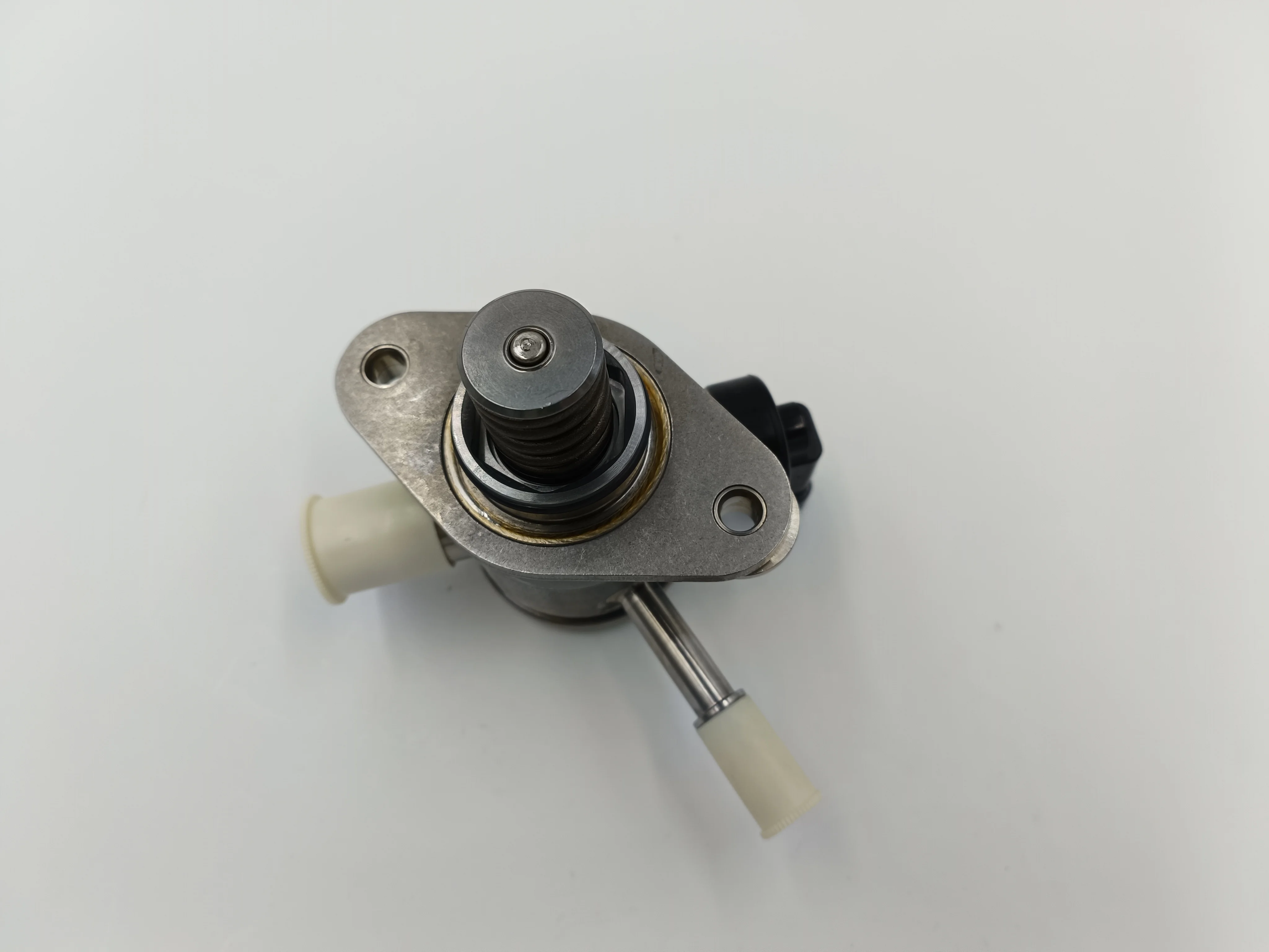 Professional manufacture High pressure fuel pump 12608371 12633115 12633423 12639694 12641847 for BUICK LACROSSE REGAL VERANO