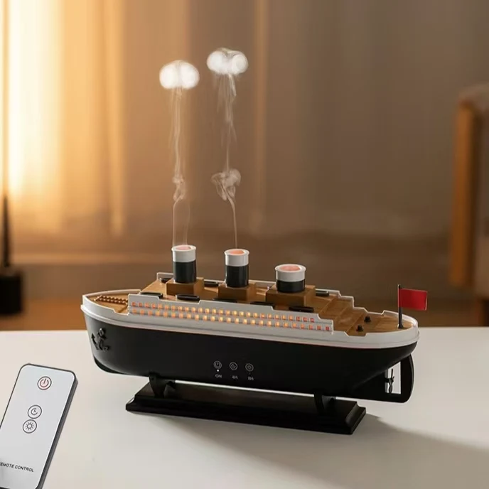 Innovation Ship Aroma Diffuser Cruise Essential Oil Diffuser 250ml Ultrasonic Jellyfish Smoke Ring Humidifier for Home and Hotel