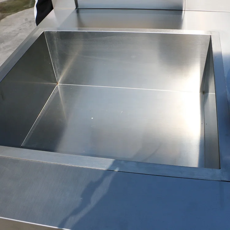 Electric vacuum molding machine with movable wheels, vacuum hot forming machine