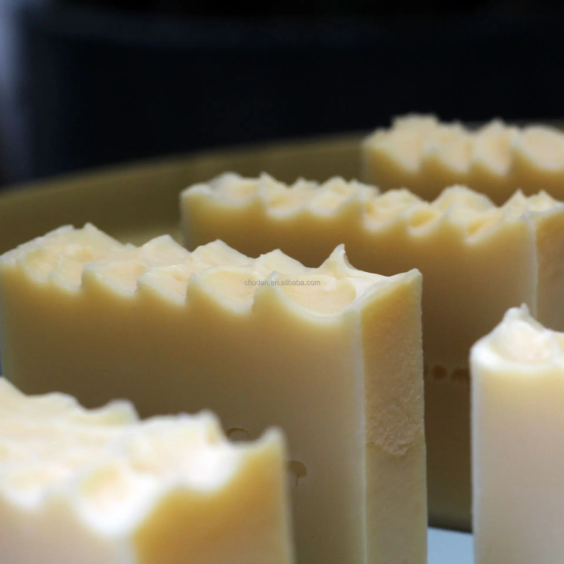 100% Pure & All-Natural Soap Gilt Cleansing Soap Active Anti-Acne Cleansing Skin Ball Handmade Soap